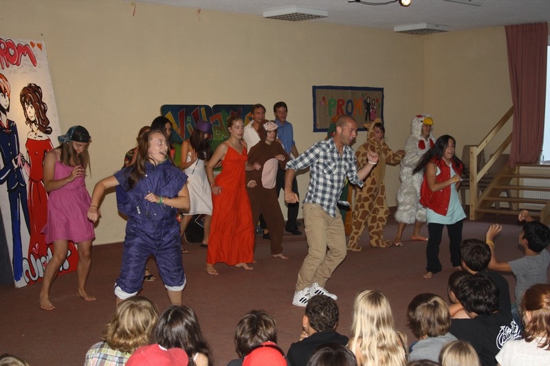 Village Camps International Summer Camp Leysin, Switzerland 2026-08-15 https://www.villagecamps.com/journals_admin/images/687-21-prommm (121).jpg